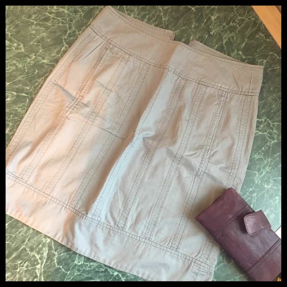 fossil pencil skirt size 6, gray